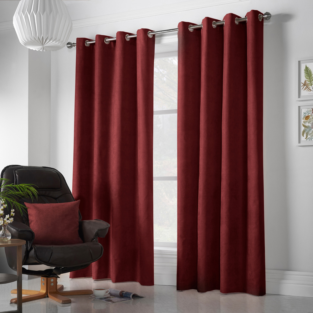 Alan Symonds Red Velvet Chenille Ring Top Eyelet Curtains 142 x 183cm Image 4
