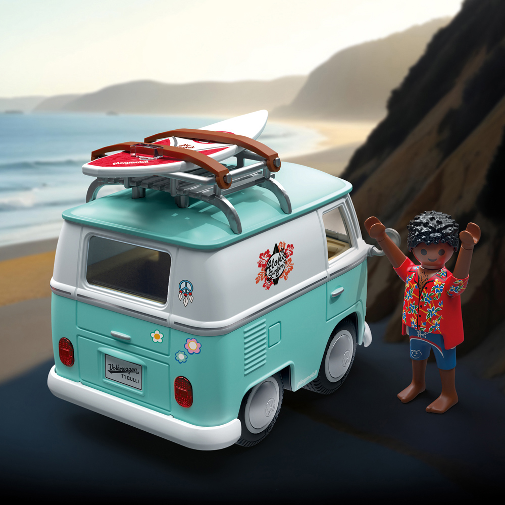 Playmobil x Volkswagen T1 Camper Playset Image 6