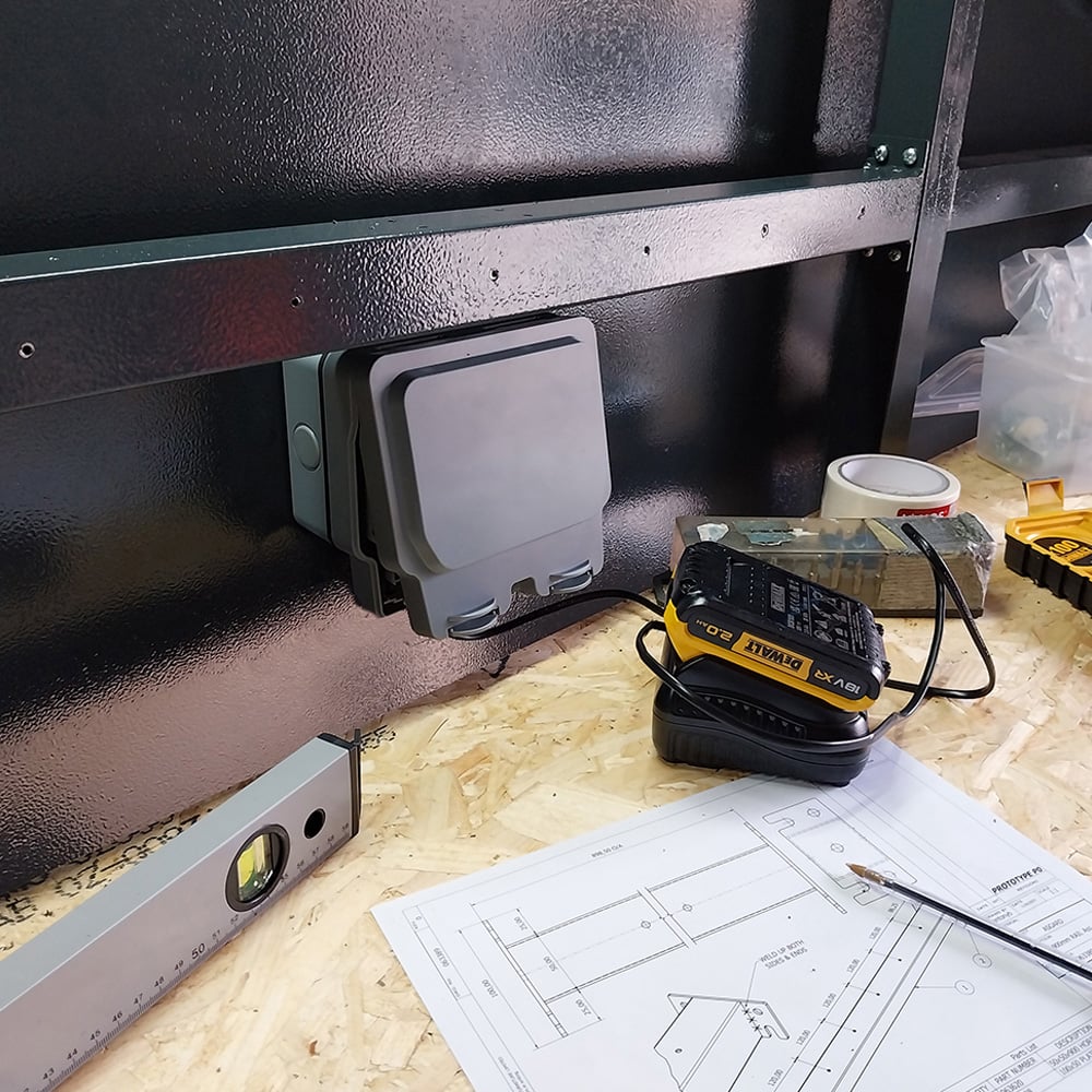 Asgard Garrison 10 x 7ft Double Door Green High Security Apex Workshop Shed Image 5