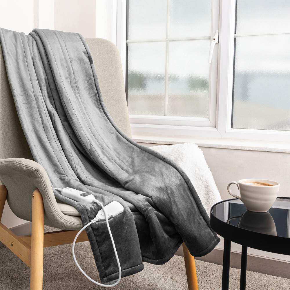 Pifco Flannel and Teddy Fleece Heated Blanket 160 x 130cm Image 3