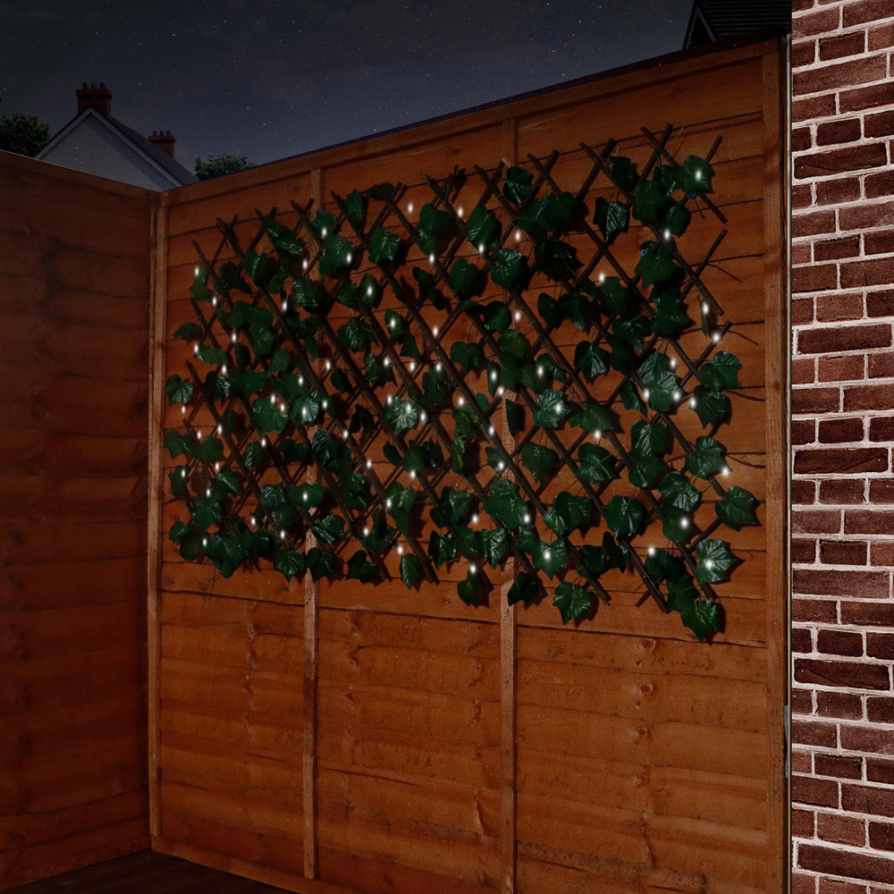 Gardenwize Green Ivy Expandable Garden Trellis with Solar LED Image 3
