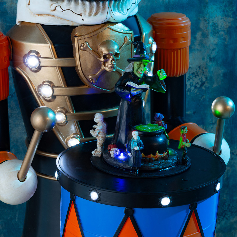 Halloween XL Standing Nutcracker Model Image 5