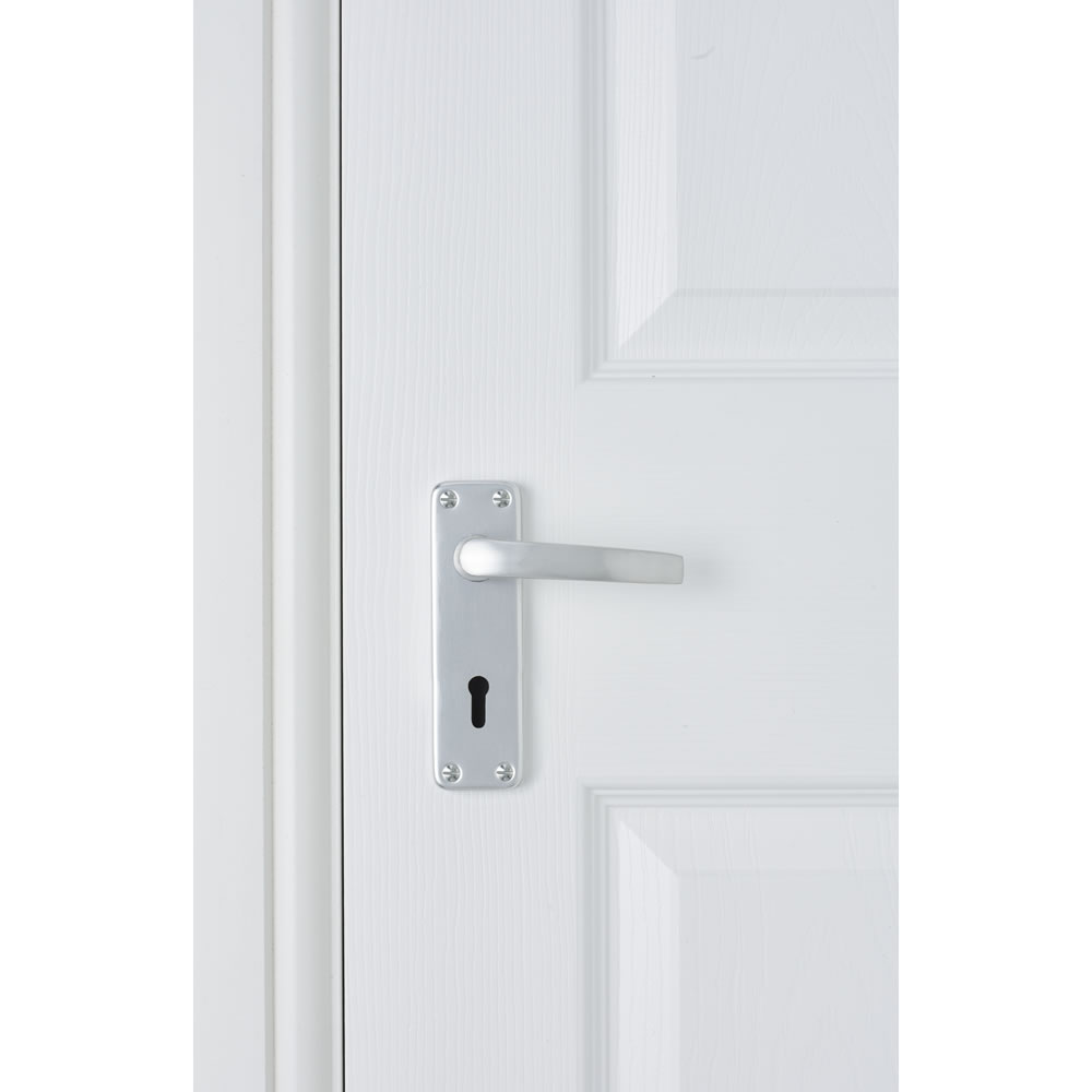 Wilko Functional Aluminium Lever Lock Door Handle Image 2