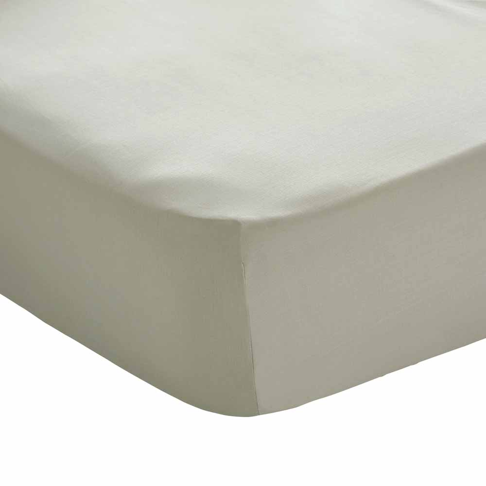Wilko Easy Care Cream Double Fitted Sheet Image 1