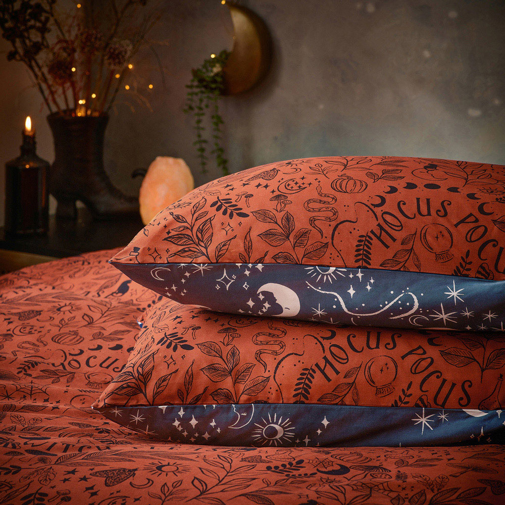 furn. Witchy Vibes Super King Rust Reversible Duvet Cover Set Image 3