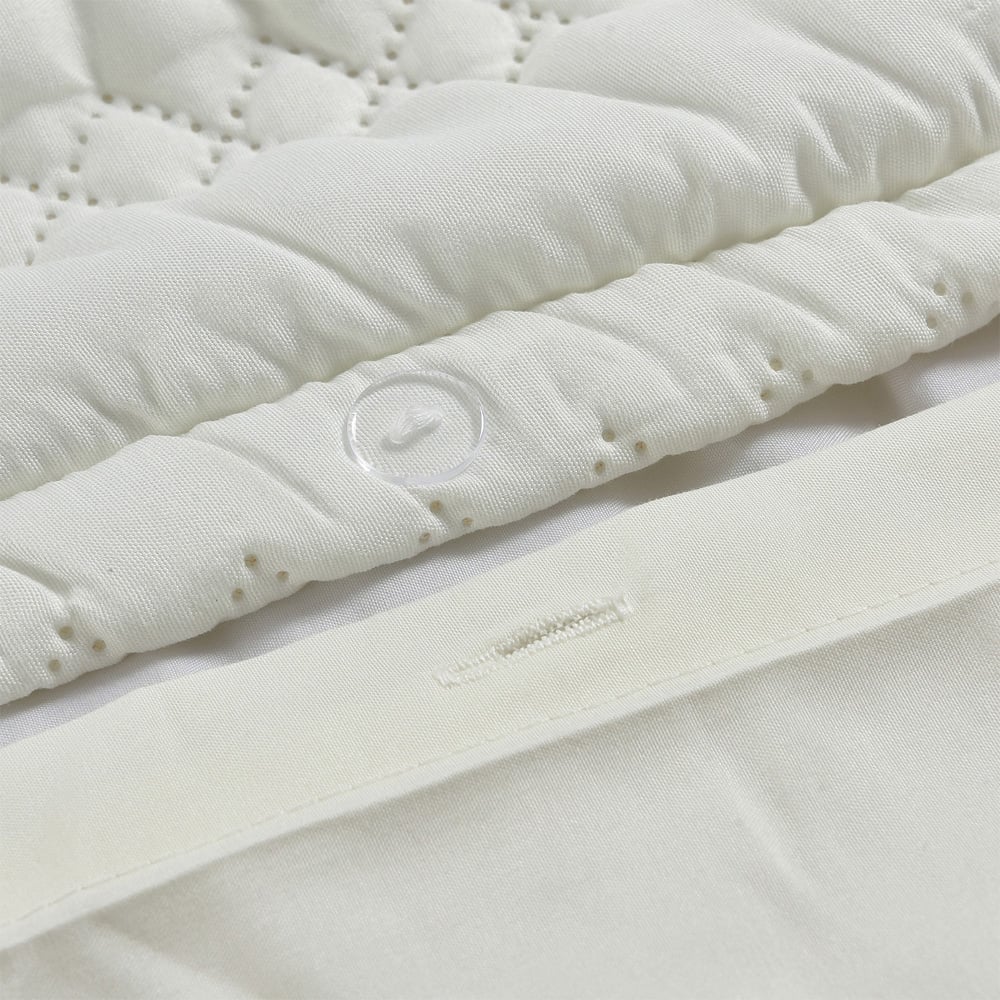 Velosso Super King Size White Saville Duvet Set Image 3