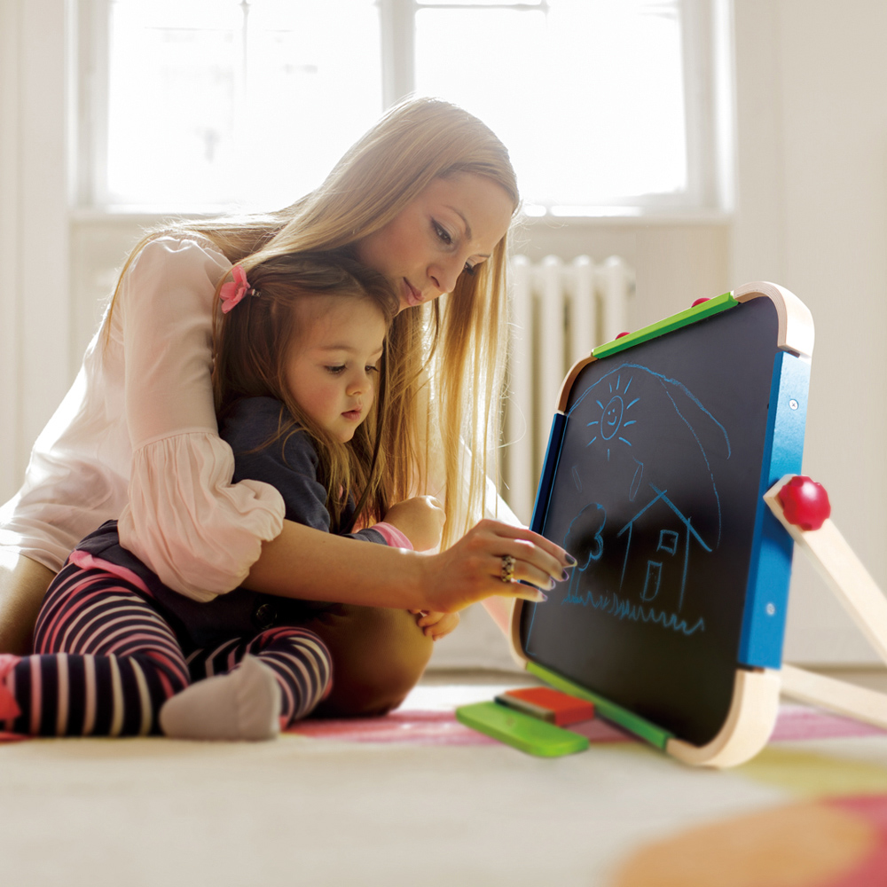 Hape Anywhere Art Studio Play Set Image 2