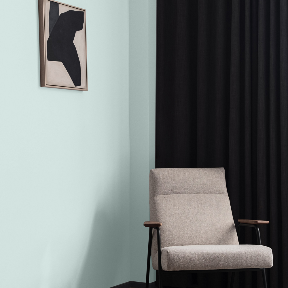 Craig & Rose Walls and Ceilings Porcelain Blue Chalky Emulsion Paint 5L Image 4