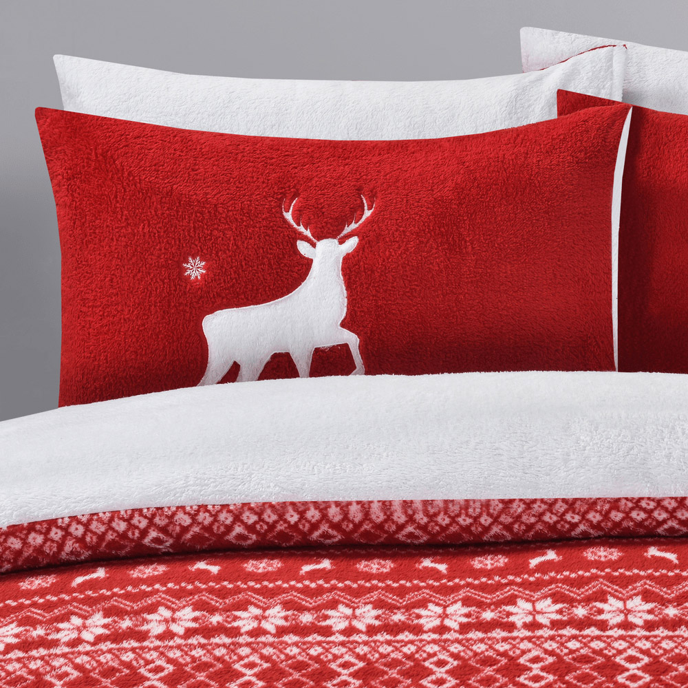 Velosso King Size Red Nordic Teddy Fleece Duvet Set Image 3