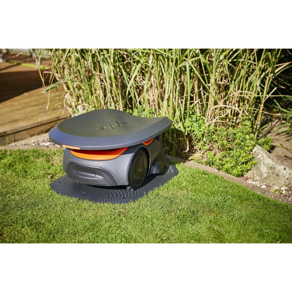 Flymo 546330401 UltraLife Robotic Lawn Mower House Image 5