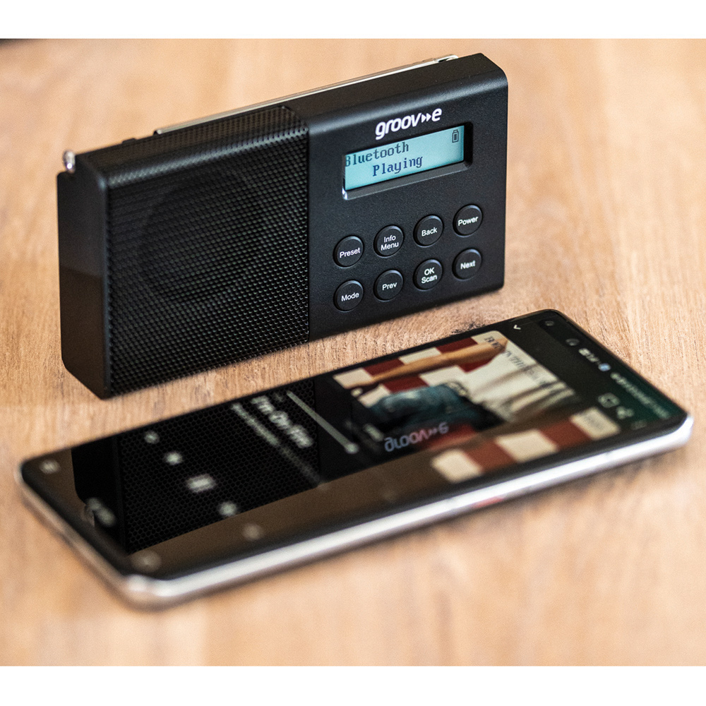 Groov-e Geneva Portable DAB and FM Digital Radio Image 6