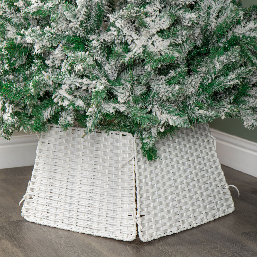Samuel Alexander White Foldable Faux Rattan Christmas Tree Skirt 47cm Image 2