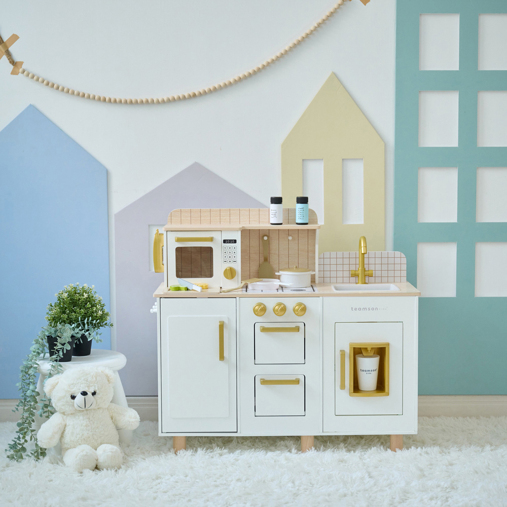 Teamson Kids Little Chef White Hampton Play Kitchen Image 2