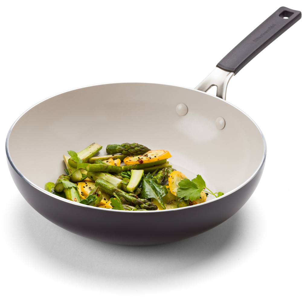 KitchenAid 28cm Matte Black Coloured Aluminium Wok Image 5