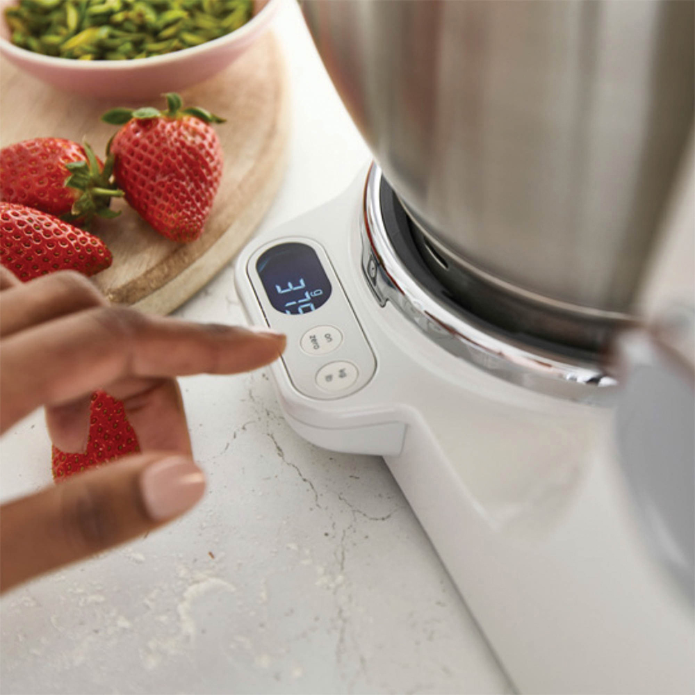 Kenwood Chef Baker KW0305 White 5L Titanium Stand Mixer Image 4