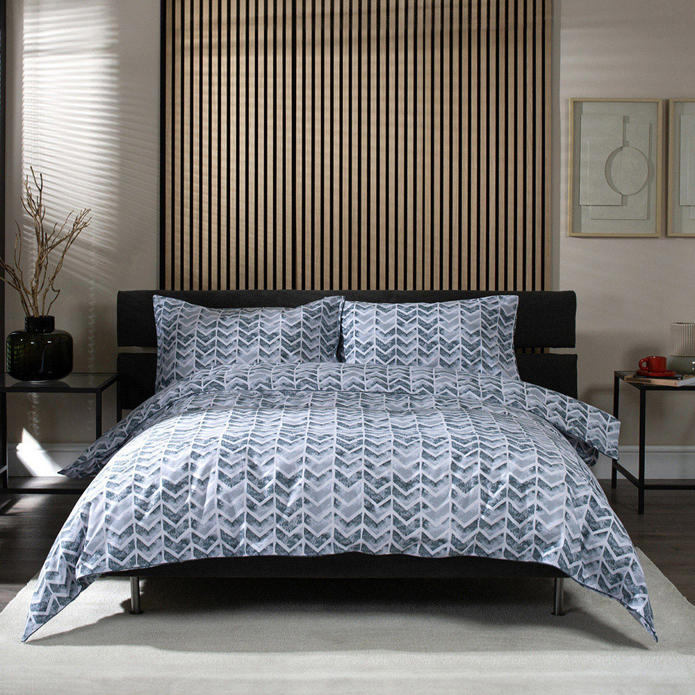 The Lyndon Company Chevron King Size Grey Duvet Set Image 1