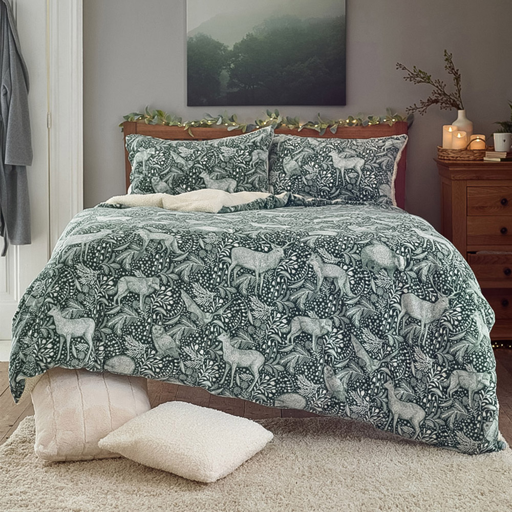 Deyongs Double Dark Sage Woodland Folk Duvet Set Image 1