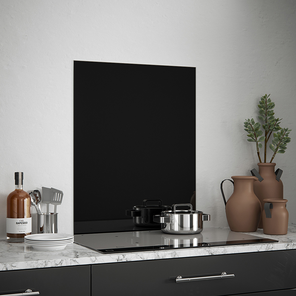 Splashback 0.6cm Thick Black Gloss Kitchen Glass 60 x 75cm Image 1