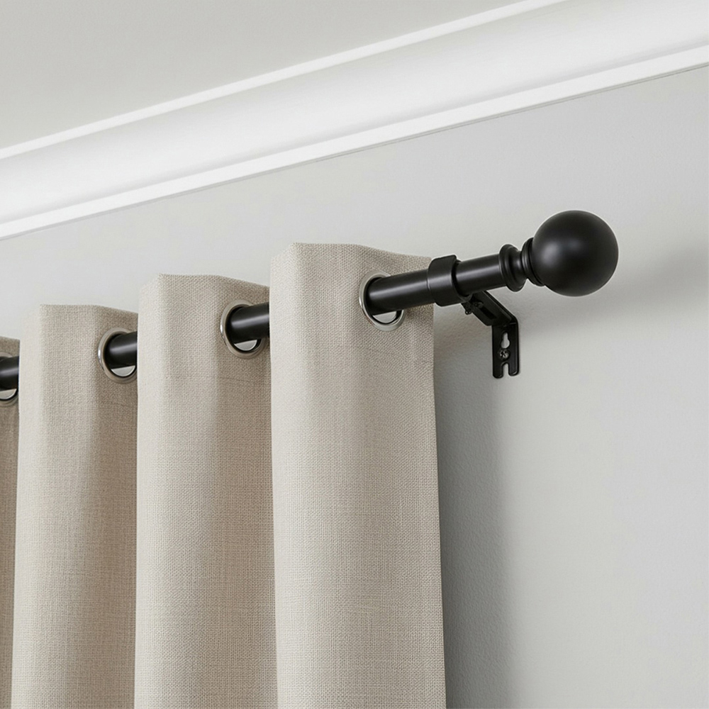 Living and Home 183-366cm Glossy Black Telescopic Curtain Pole with Brackets and Ball Finials Image 7