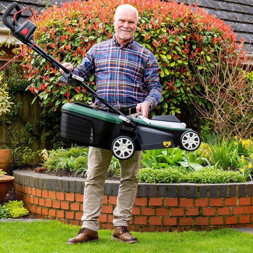 Webb Classic WEER33RR 1000W Hand Propelled 33cm Rotary Electric Rotary Lawn Mower Image 9