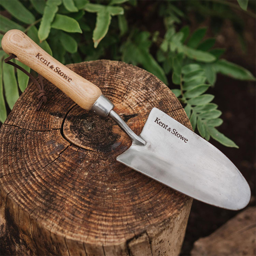 Kent & Stowe Stainless Steel Garden Hand Trowel Image 2