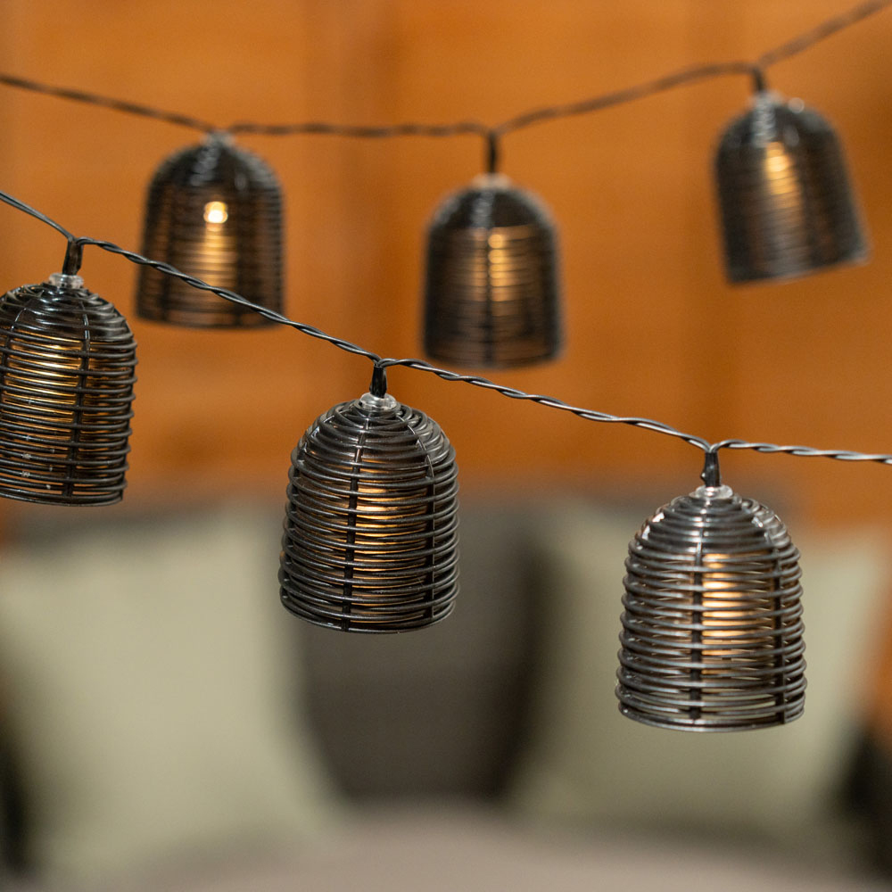 ValueLight Set of 20 Black Lobster Pot Outdoor Solar String Light Image 4