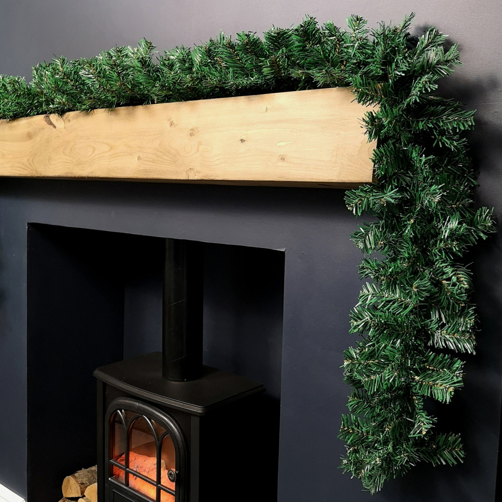 Samuel Alexander Plain Green Christmas Garland with 260 Tips 270cm Image 4