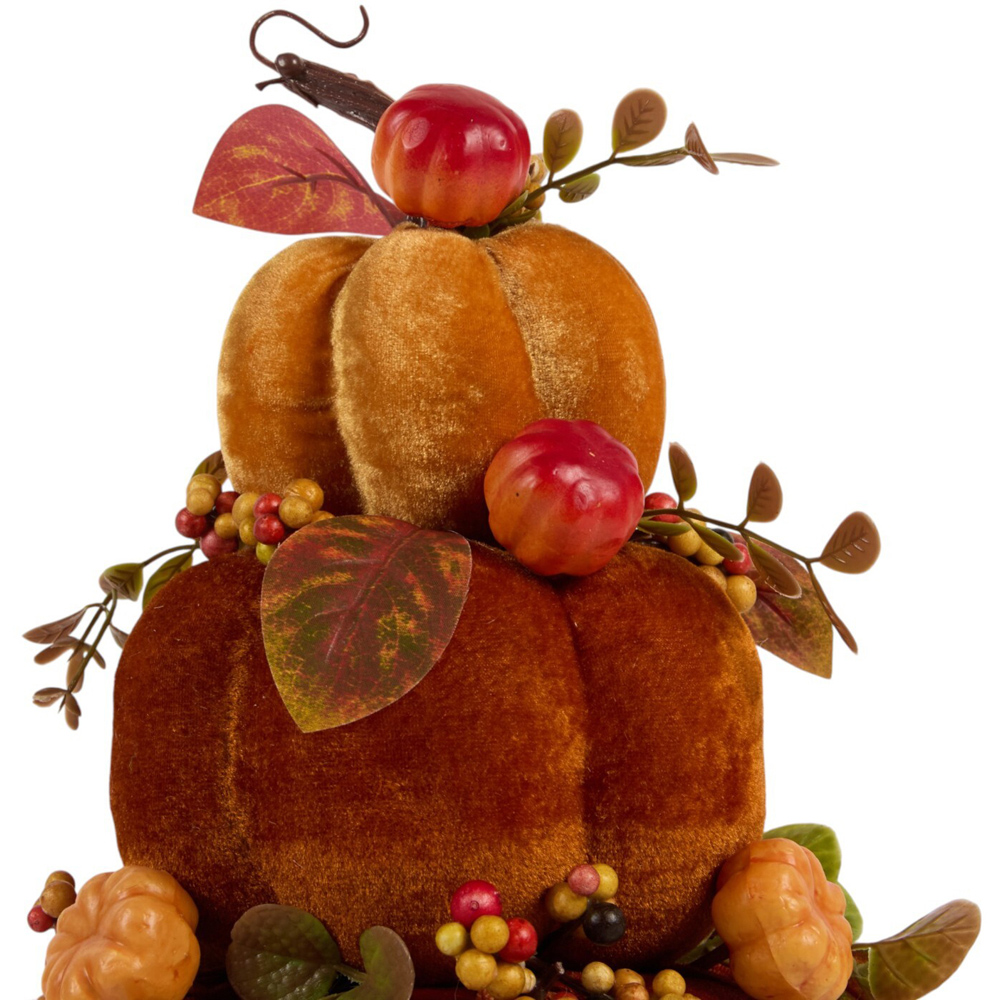 Autumnal Pumpkin Stack Image 4