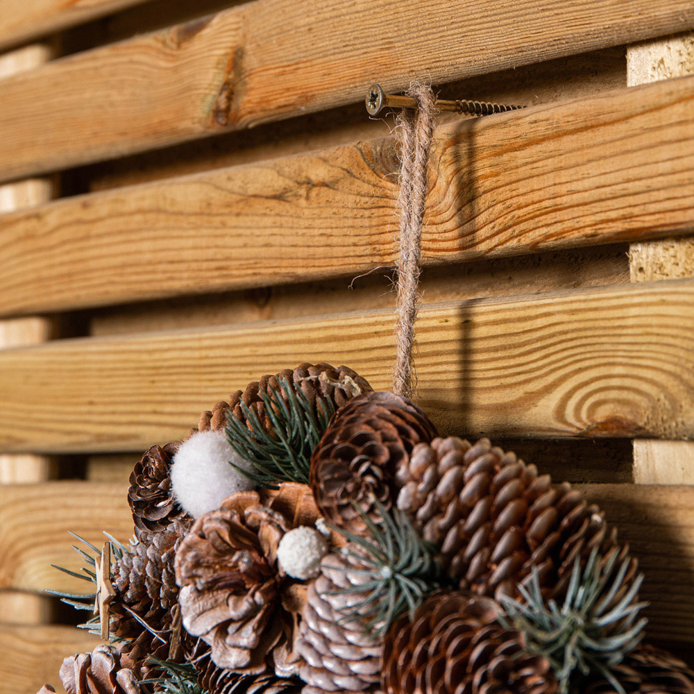 Samuel Alexander Frosted Wreath with Pine Cones and Wooden Stars 30cm Image 5