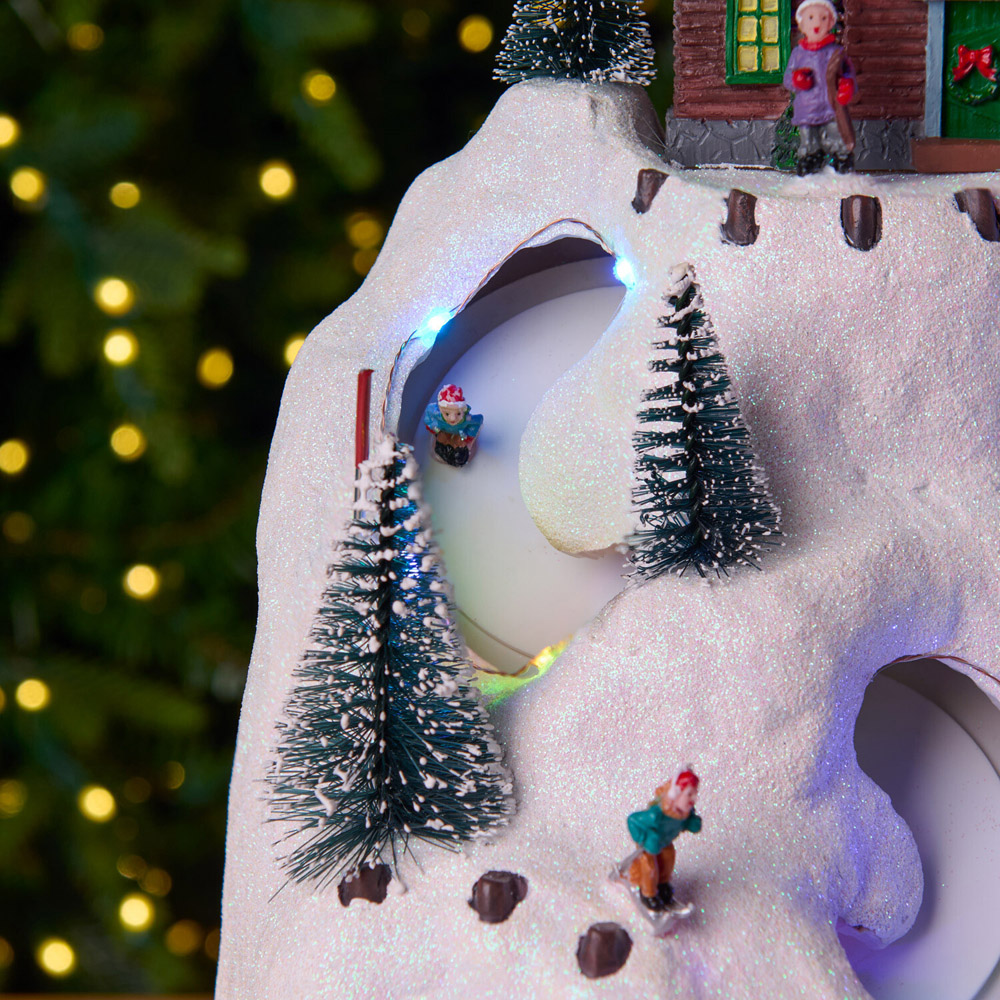 Christmas Winter Ski Scene Model Image 3