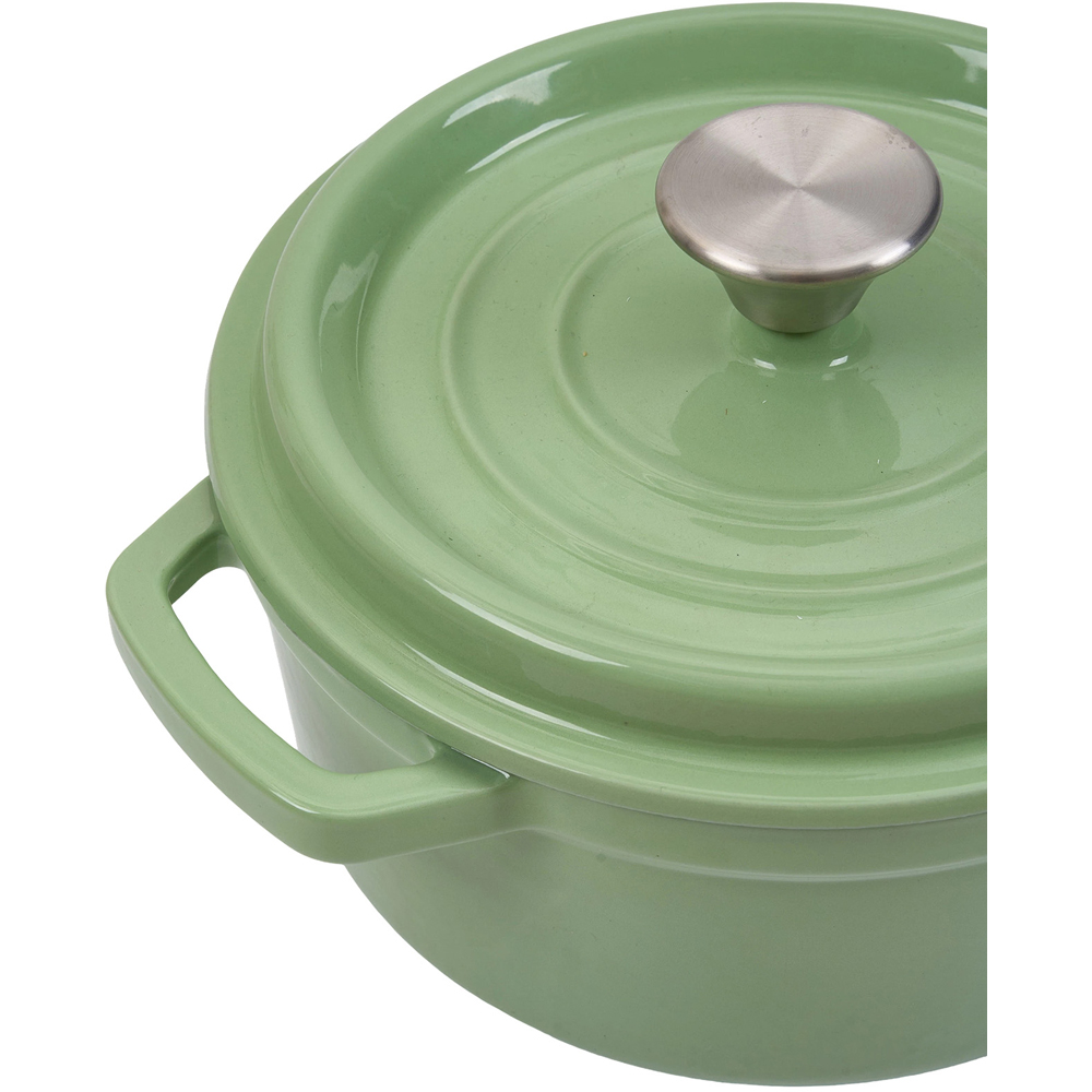 Living and Home 2L Matcha Green Enamelled Cast Iron Dutch Oven Image 5