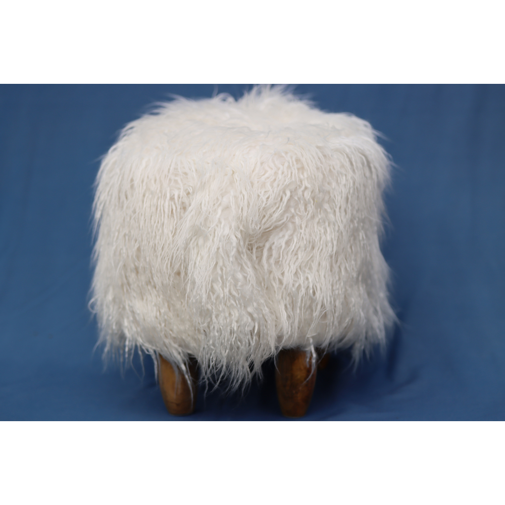 Gardeco Shaggy The Sheep Long Shaggy Synthetic Fur Footstool Image 4