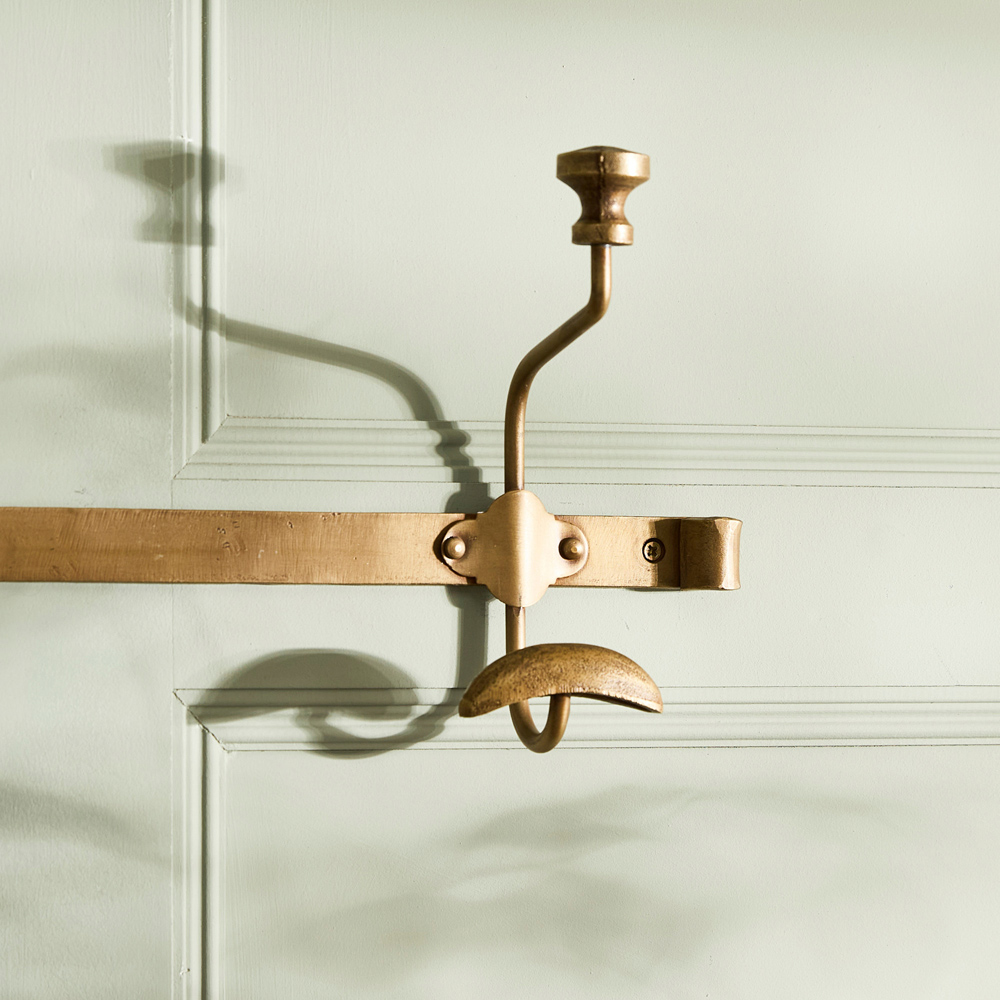 Dibor Duke Antique Brass Metal Wall Mounted 2 Hook Rack Image 3