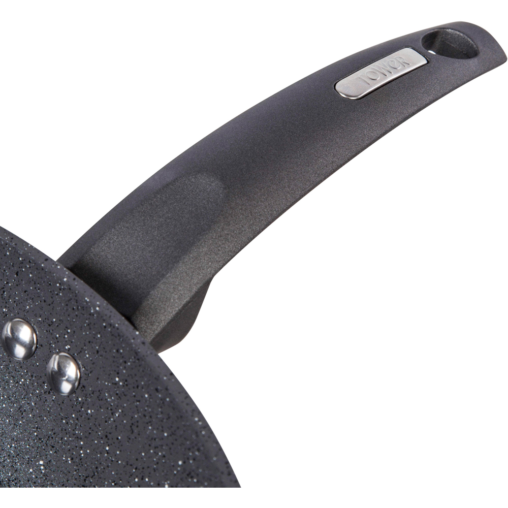 Tower Cerastone 32cm Black Forged Aluminium Non-Stick Frying Pan Image 3