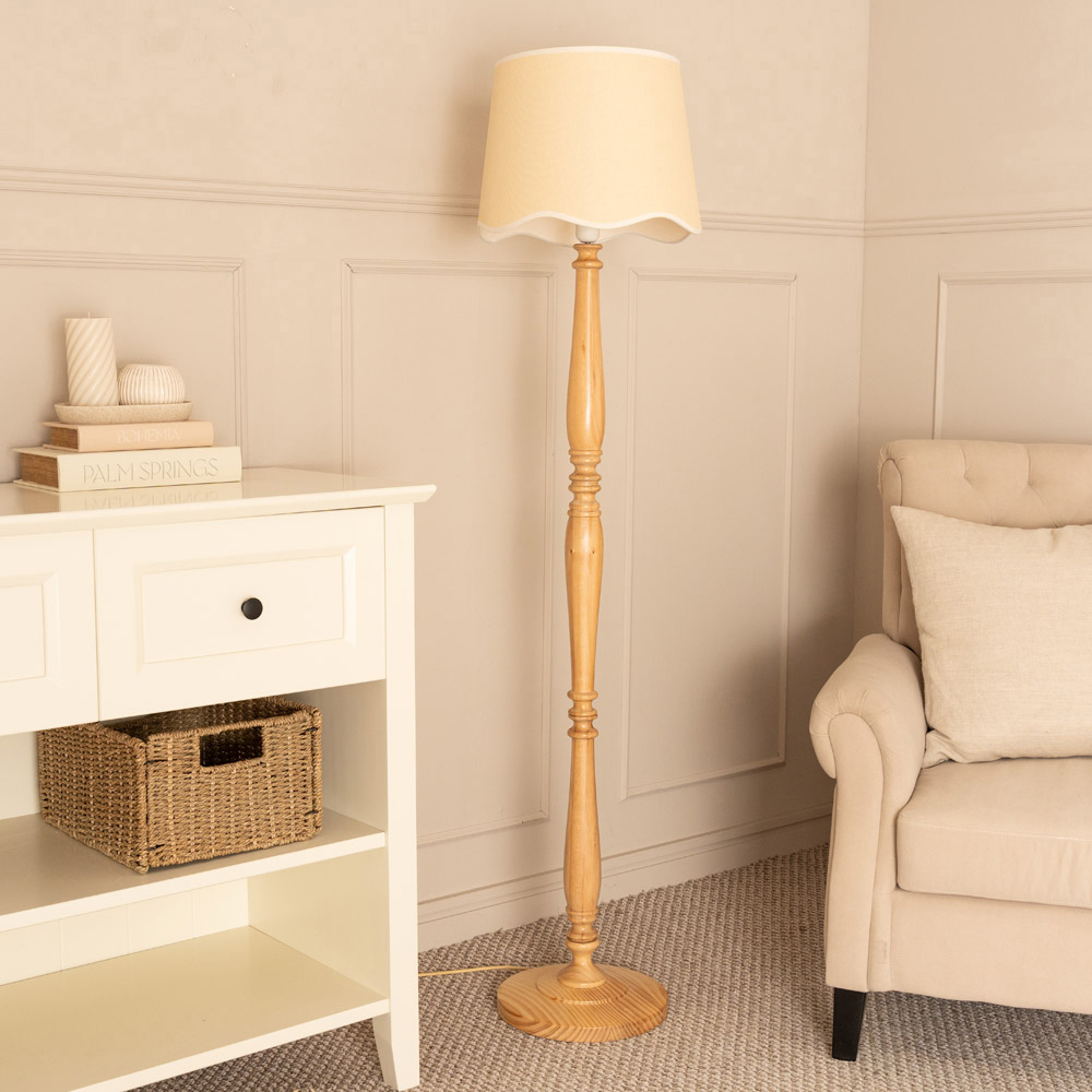 ValueLights Victoria Scallop White Edge Shade Light Wood LED Floor Lamp Image 4