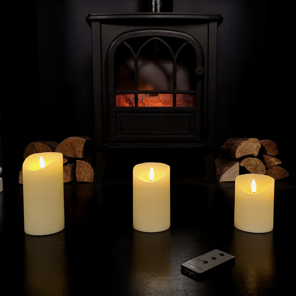 Samuel Alexander Flickering 3 Piece LED Christmas Candle Set with Timer Image 7