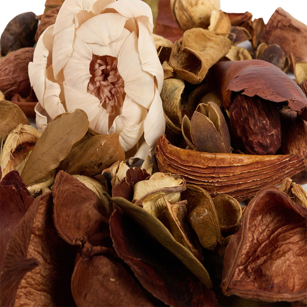 Woodland Retreat Potpourri Image 3