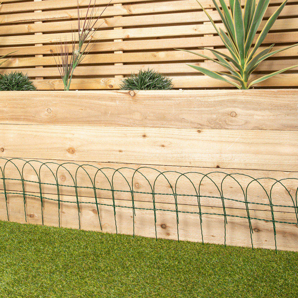 Samuel Alexander Green PVC Coated Metal Garden Border Fencing 1000 x 25cm Image 2