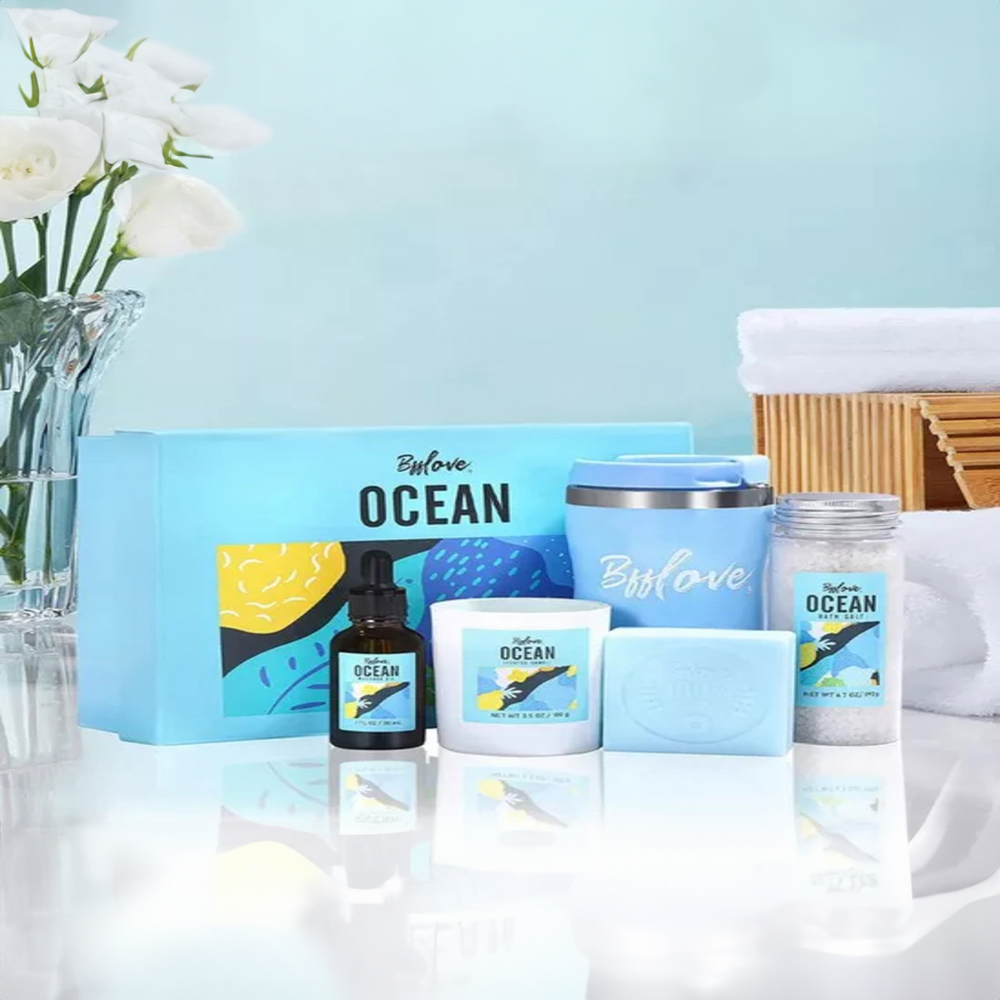 Living and Home Rose Water Scent Spa Bath Set Travel Toiletry Kit Image 2