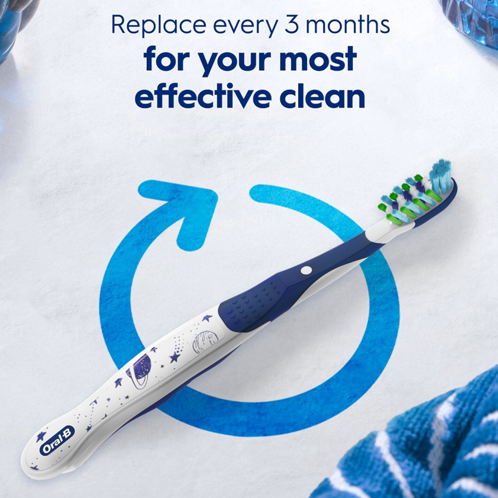 Oral-B Junior 6 Plus Toothbrush Image 8
