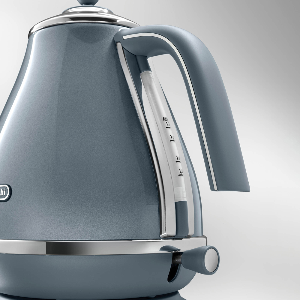 De'Longhi DL4305 Ice Blue Icona Metallics 1.7L Electric Kettle Image 6