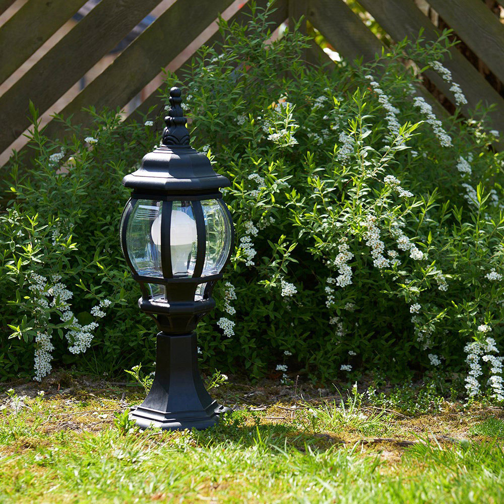 ValueLights Windsor Black Outdoor Post Topper Light Image 2