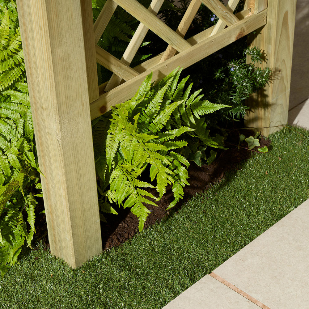 Rowlinson Gloucester 6 x 4ft Natural Wooden Garden Arch with Lattice Sides Image 4