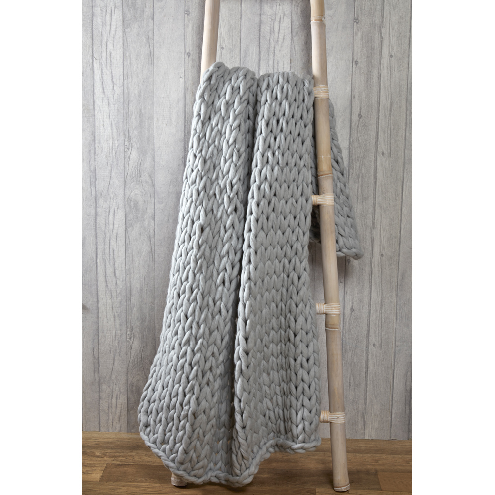 Smart Living Grey Chunky Cable Knit Throw 120 x 150cm Image 2