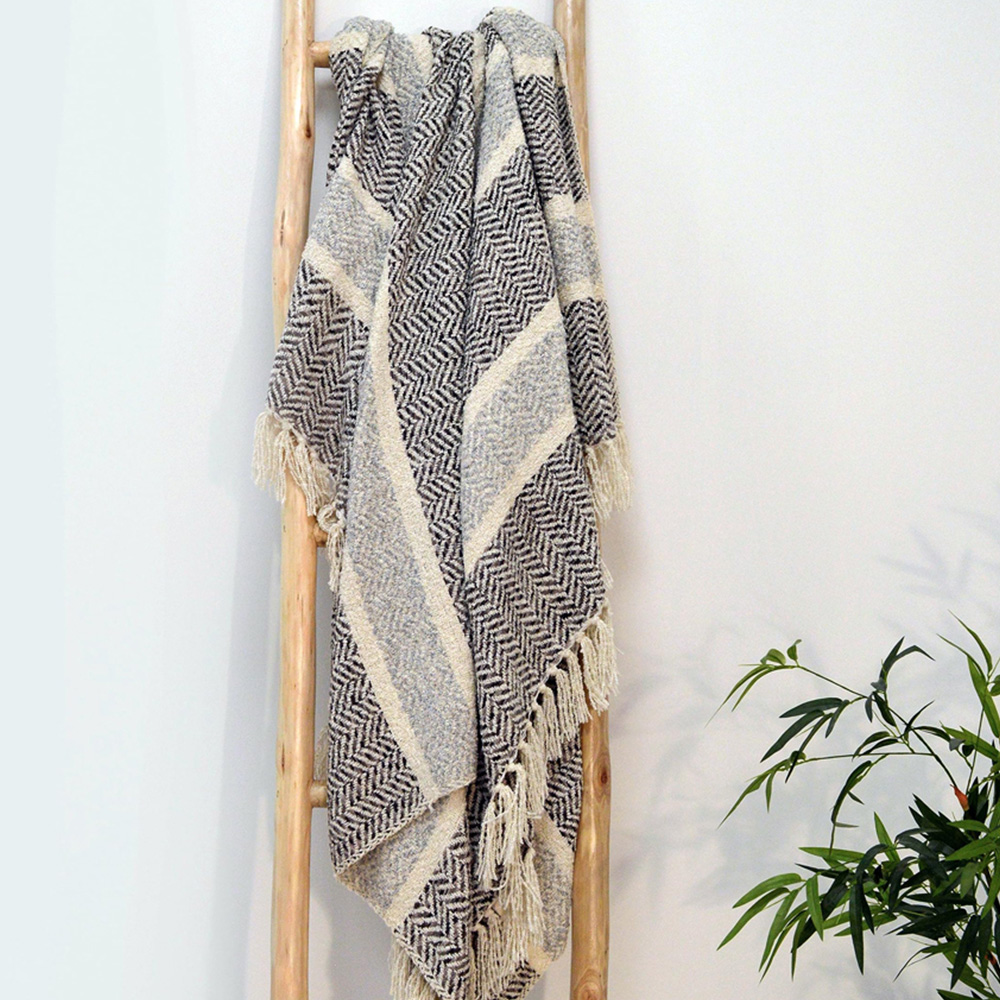 Allure Home Fashions Herringbone Grey Throw Blanket 125 x 150cm Image 2