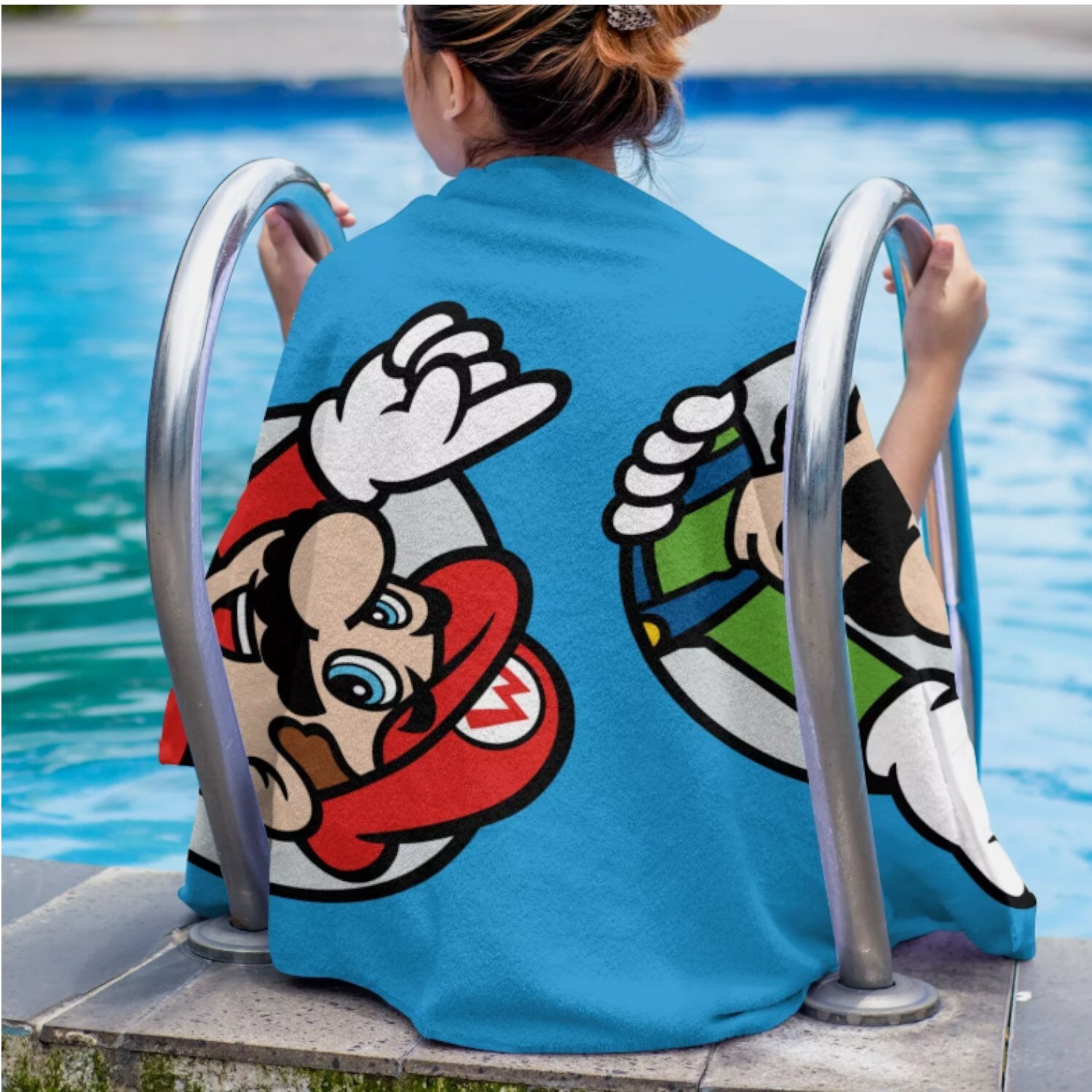 Nintendo Mario and Luigi Towel Blue Image 5