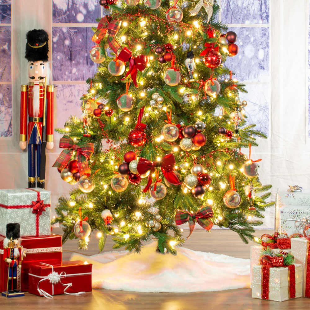 The Christmas Workshop White Faux Fur Tree Skirt Image 2
