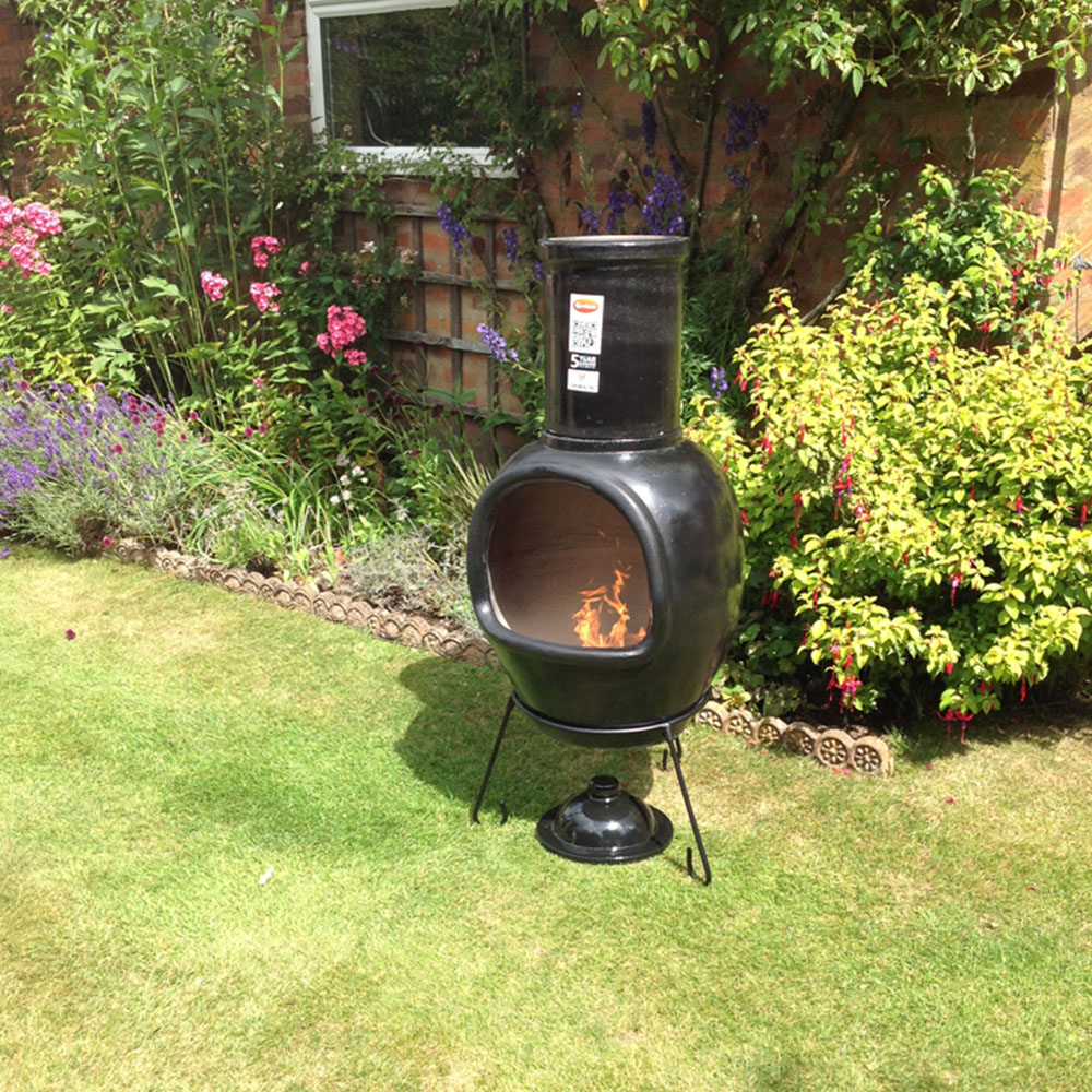 Gardeco Asteria Extra Large Glazed Black Chimalin AFC Chimenea with Stand and Lid Image 2