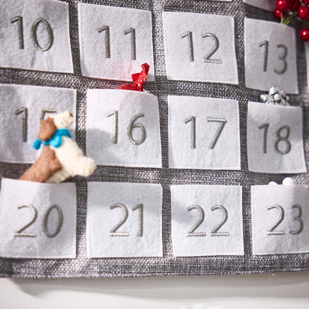 Dibor Winter Trees Christmas Advent Calendar Image 4