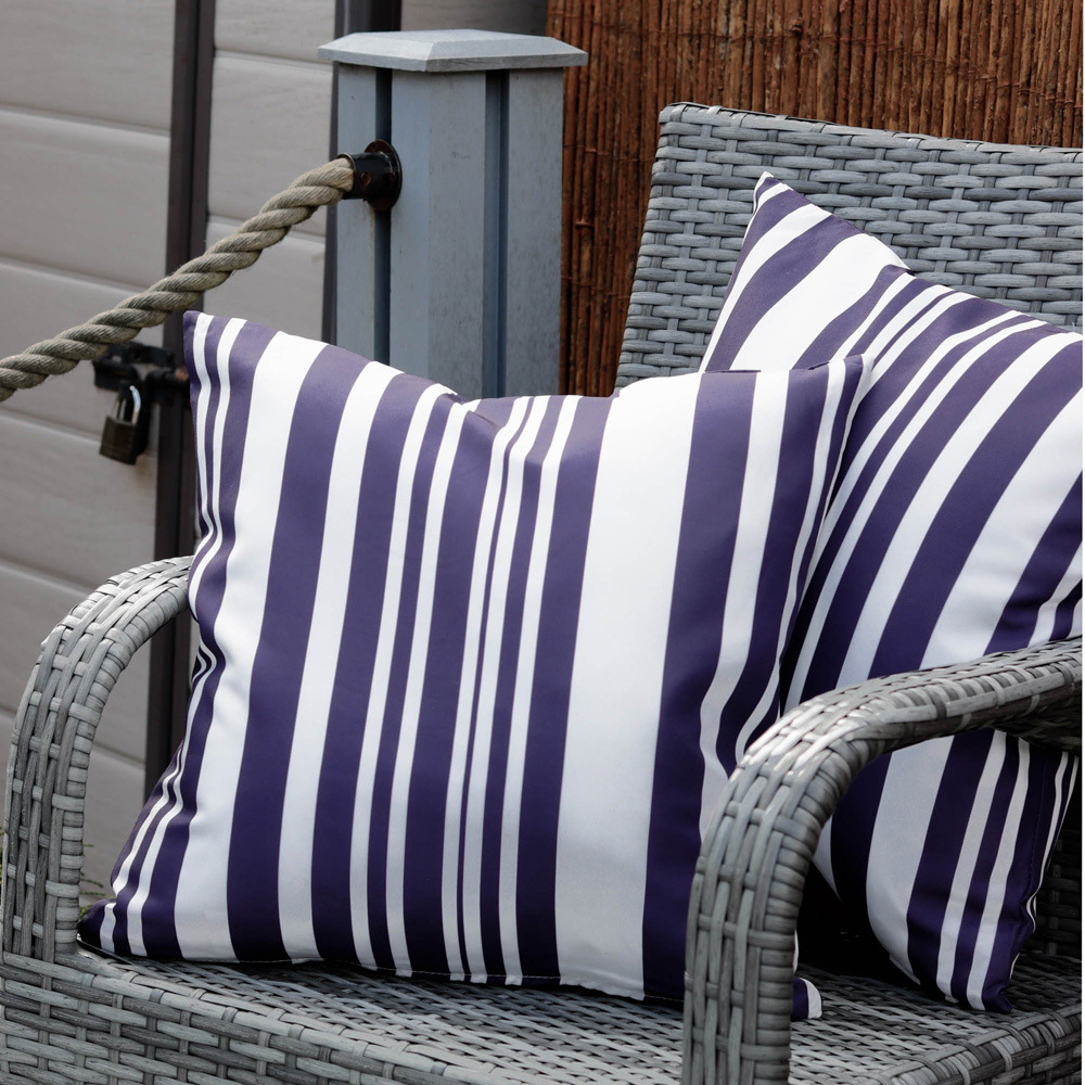 Streetwize White and Blue Stripe Outdoor Scatter Cushion 4 Pack Image 2